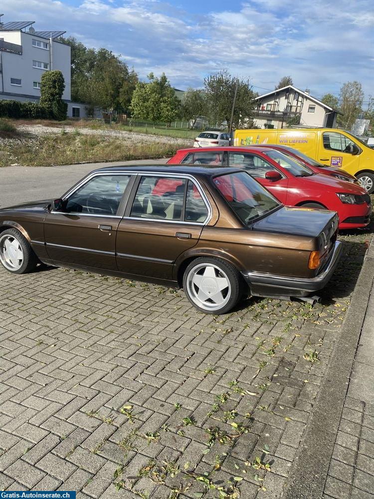 Bild 2: Oldtimer BMW E30 320i Limousine