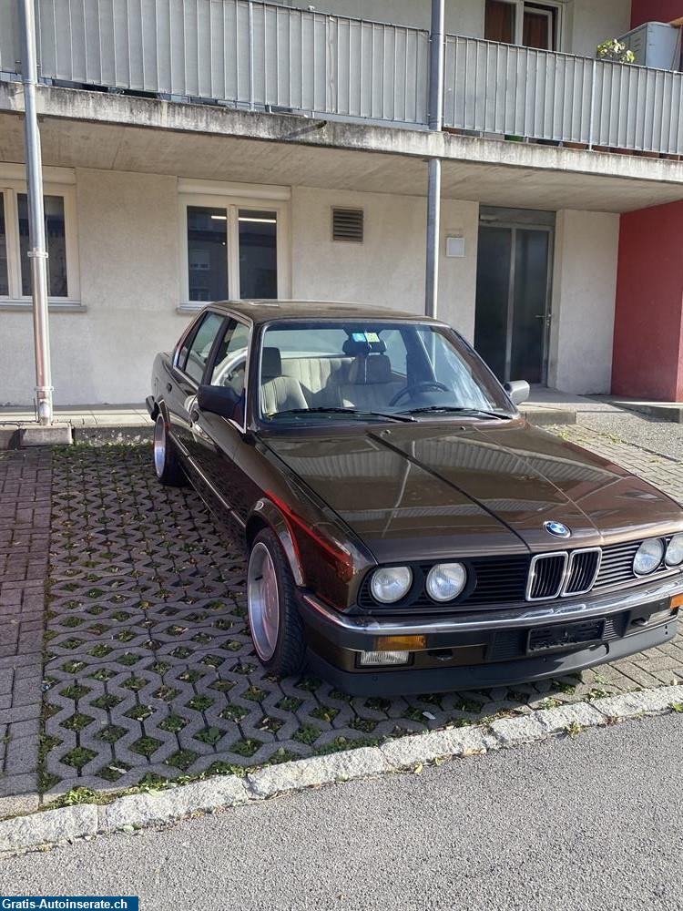 Bild 3: Oldtimer BMW E30 320i Limousine