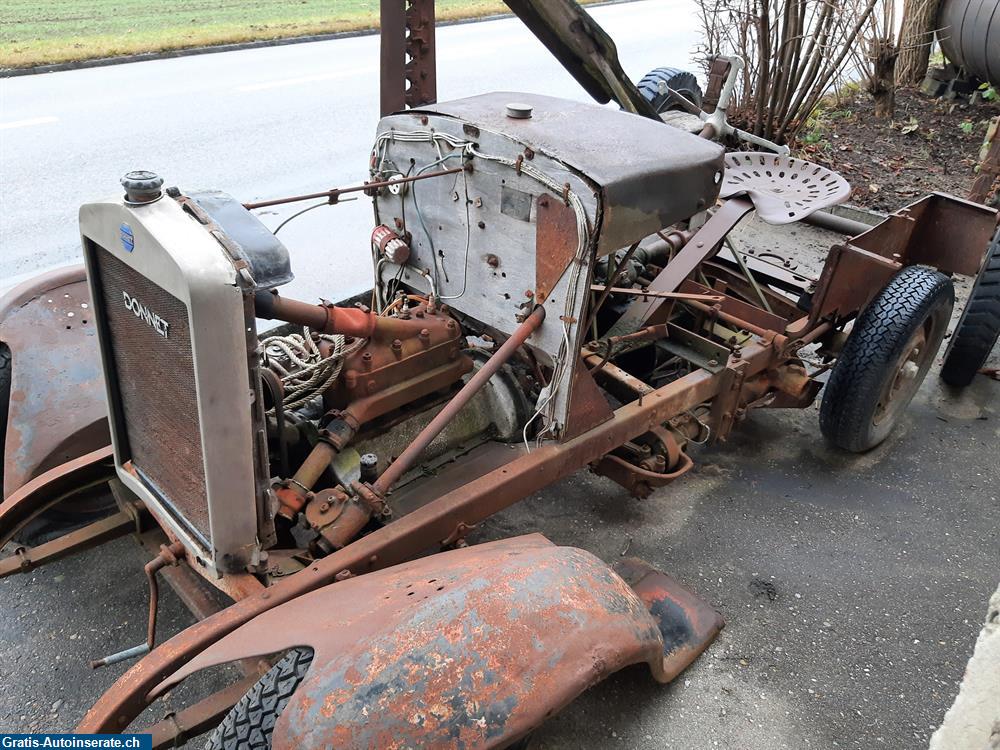 Bild 2: Oldtimer Dacia Donet Geländewagen