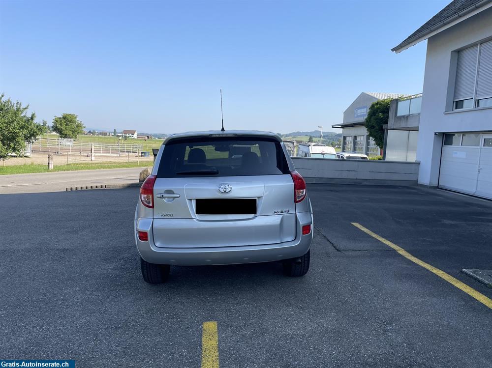 Bild 2: Occasion Toyota RAV4 2.2 D - 4D Geländewagen