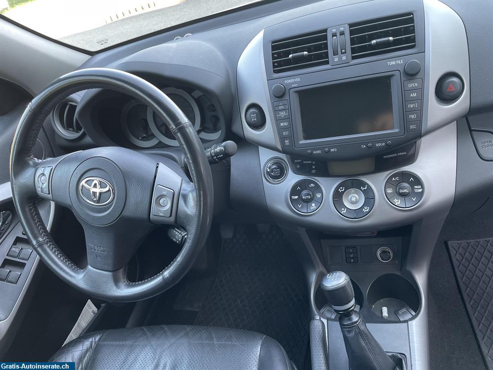 Bild 3: Occasion Toyota RAV4 2.2 D - 4D Geländewagen