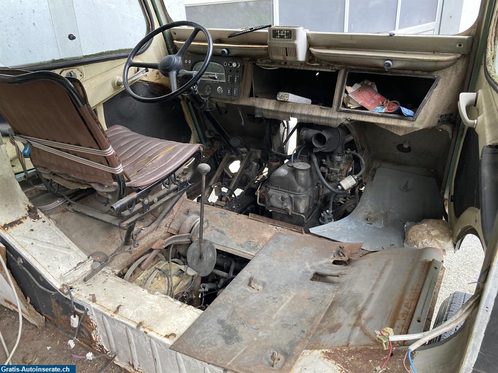 Bild 14: Oldtimer Citroen 2 x HY Lieferwagen