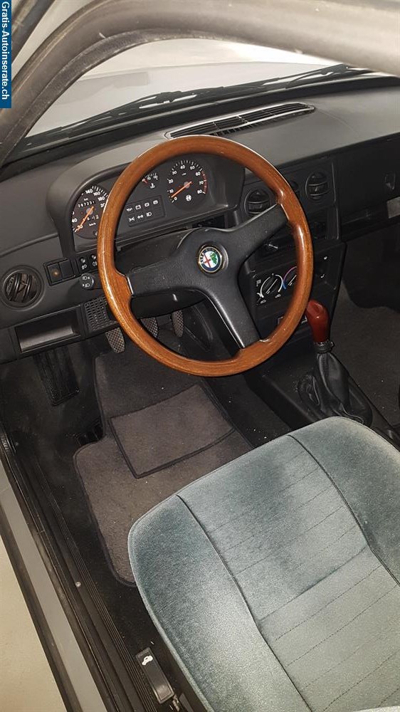 Bild 7: Oldtimer Alfa Romeo 33 Limousine