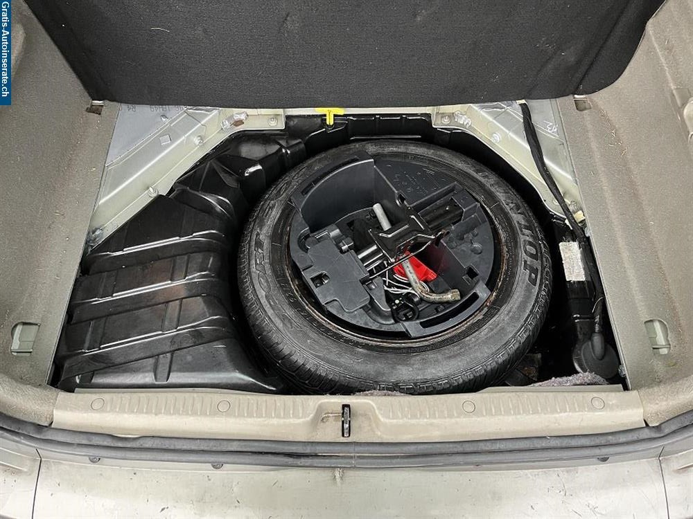 Bild 8: Vorführwagen Renault Renault Scenic Minivan mit Anhängehaken, 8-fach bereift Minivan