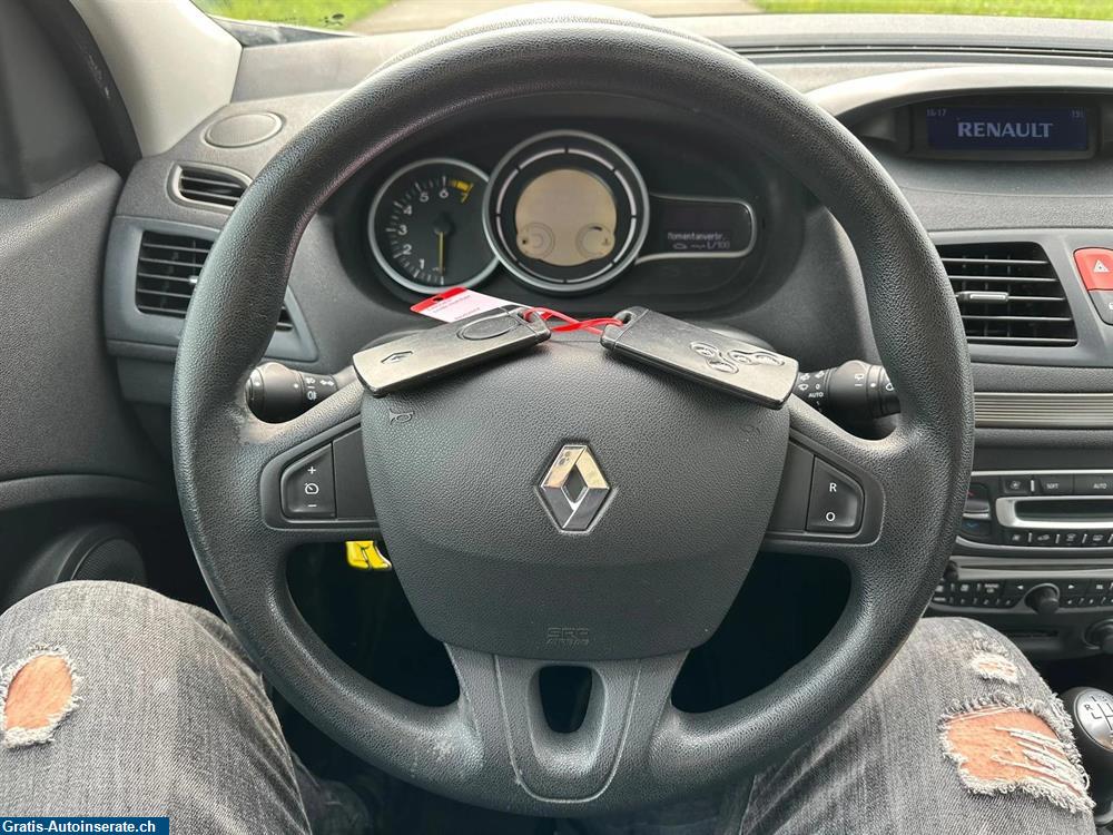 Bild 10: Occasion Renault Mégane 1.6 16V Dynamique Limousine