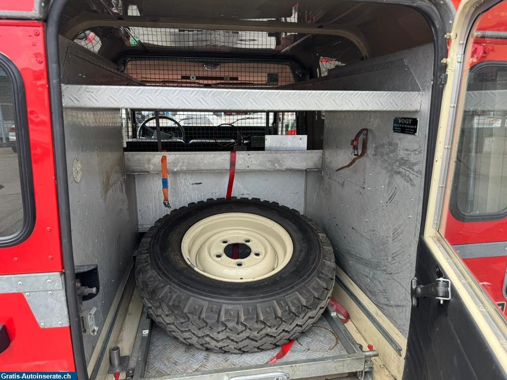 Bild 11: Occasion Land Rover 110 ex Feuerwehr Geländewagen