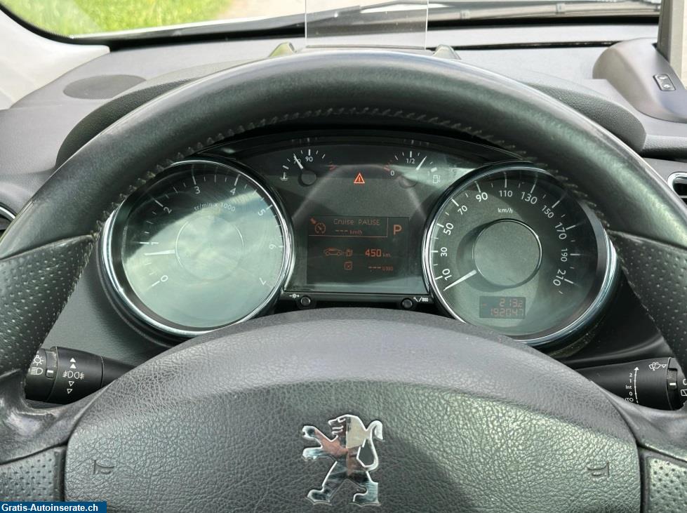 Bild 13: Occasion Peugeot 3008 1.6 16V T Platinum Tiptronic Geländewagen