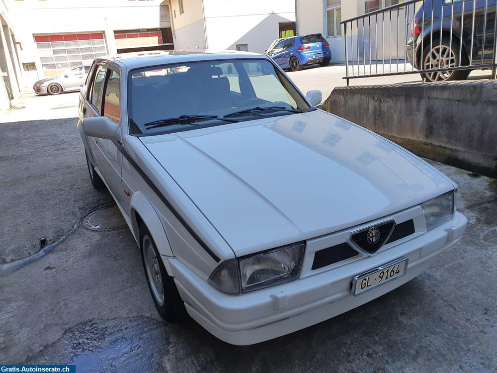 Oldtimer Alfa Romeo 75 Twin Spark Limousine