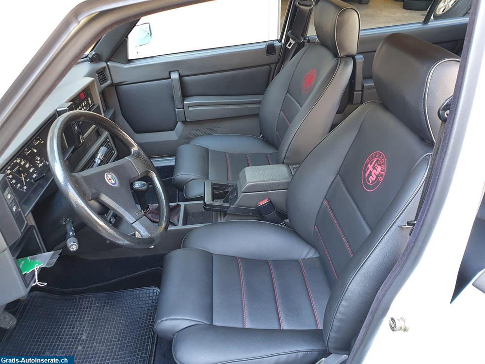 Bild 6: Oldtimer Alfa Romeo 75 Twin Spark Limousine