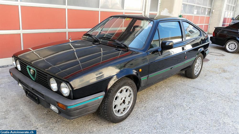 Oldtimer Alfa Romeo Sprint Quadrifoglio Verde Coupé