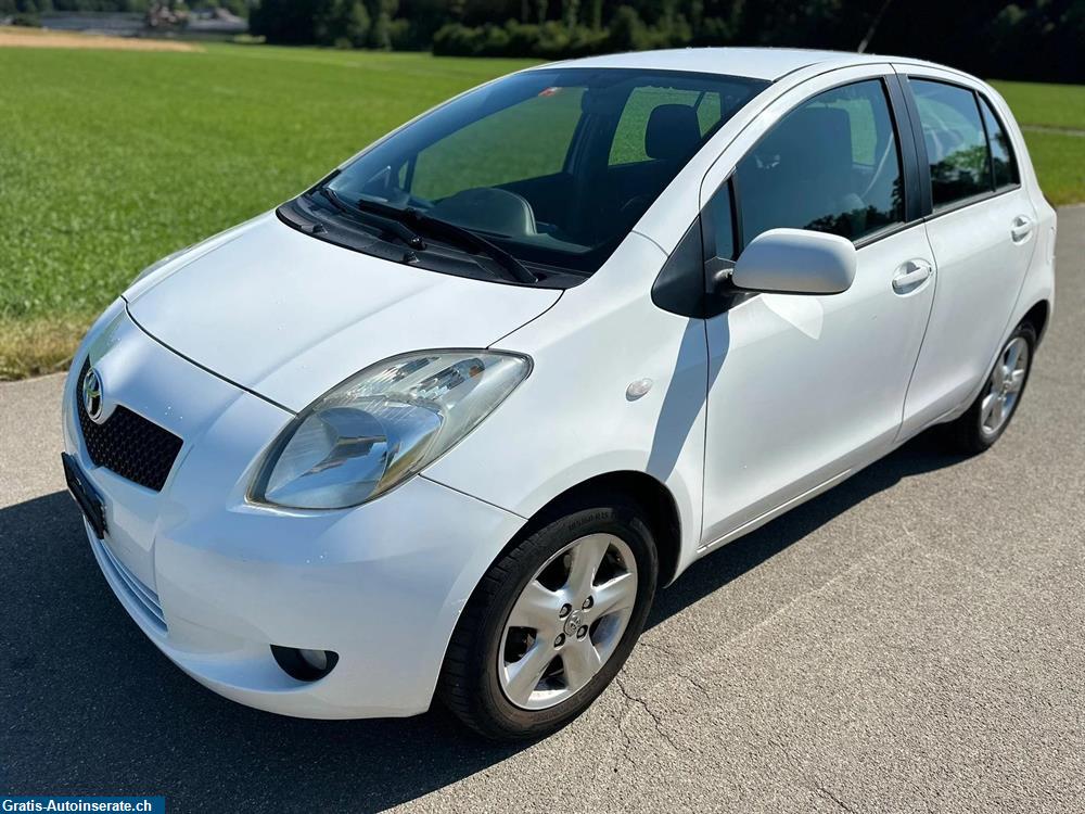 Bild 2: Occasion Toyota TOYOTA Yaris 1.3 Linea Luna Minivan