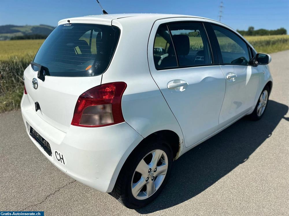 Bild 4: Occasion Toyota TOYOTA Yaris 1.3 Linea Luna Minivan