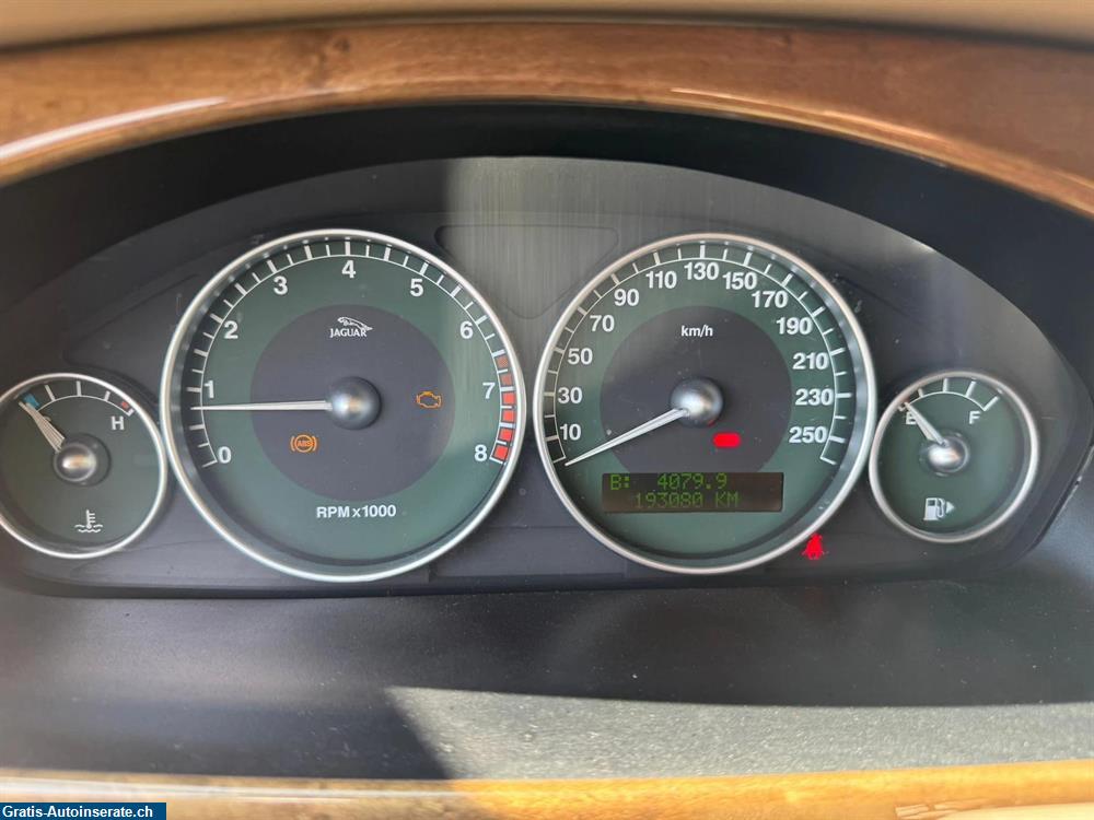 Bild 11: Occasion Jaguar X-Type 3.0 V6 Traction4 Executive Limousine