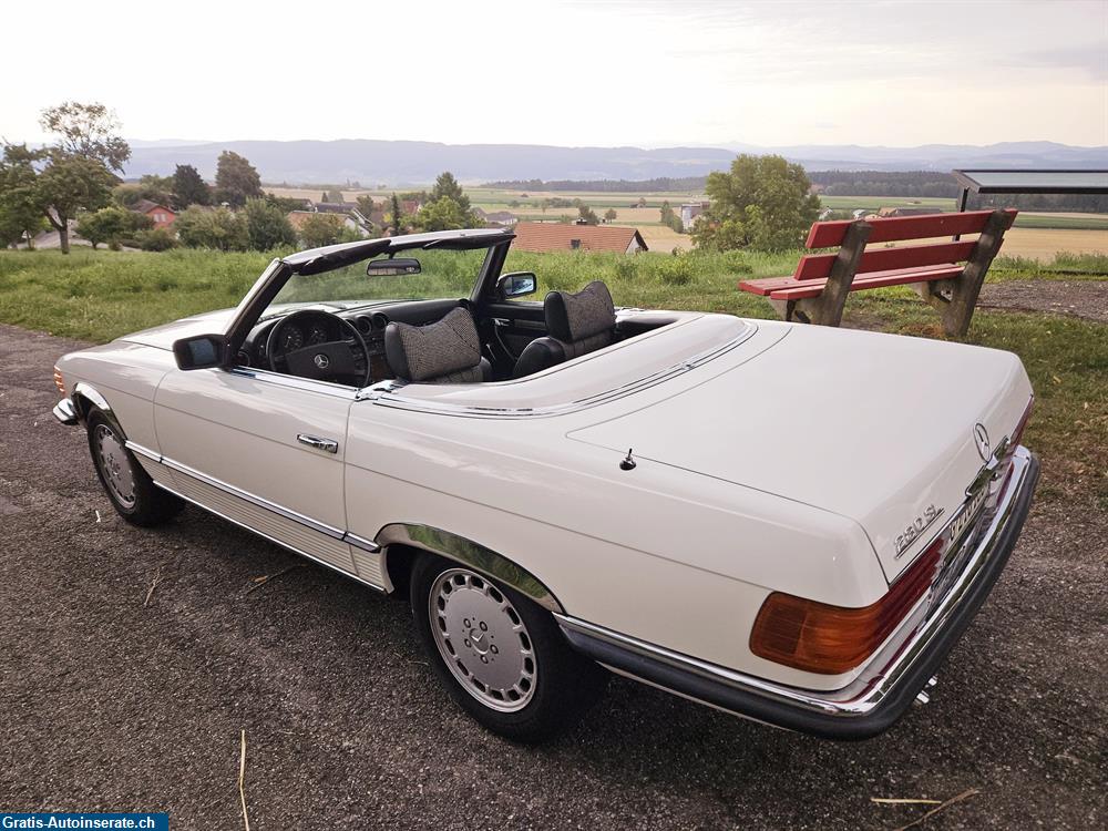 Bild 3: Oldtimer Mercedes-Benz W107 - 280SL Cabrio