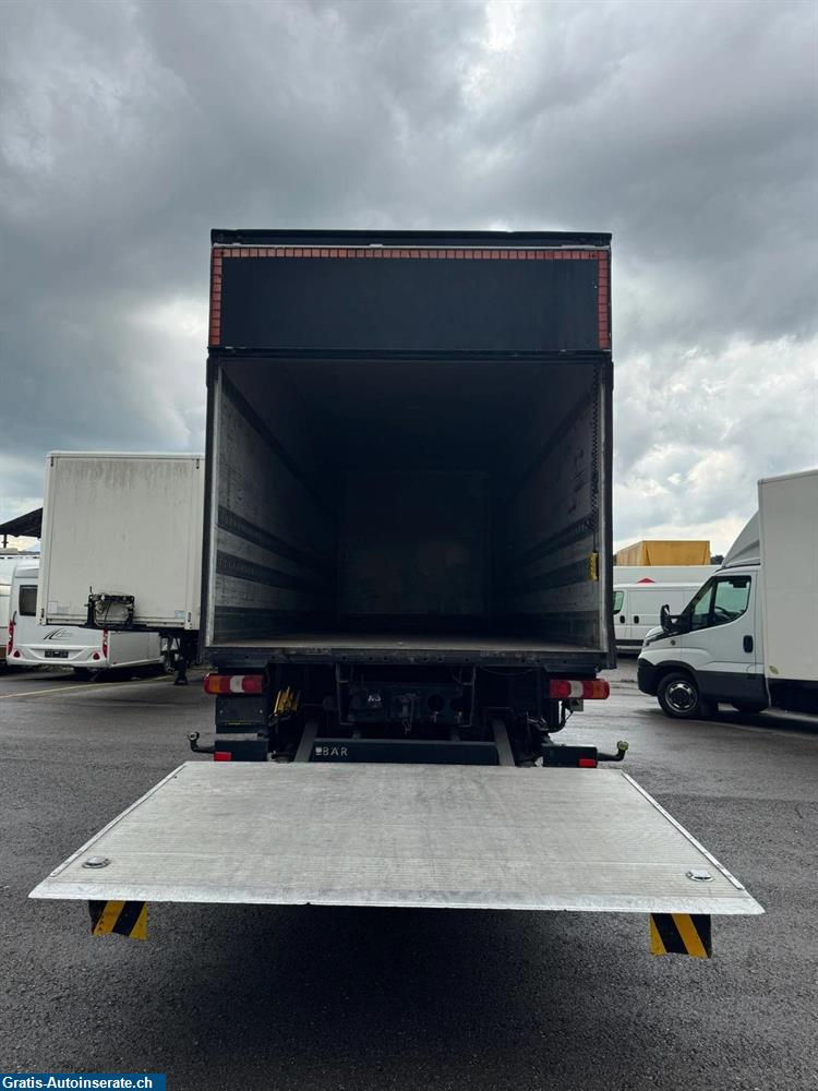 Bild 9: Occasion Mercedes-Benz 1836 Kasten mit Hebebühne Euro 6 LKW