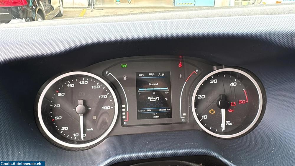 Bild 10: Occasion IVECO 33 S 14 AHK Kasten Automat Navi Xenon Lieferwagen