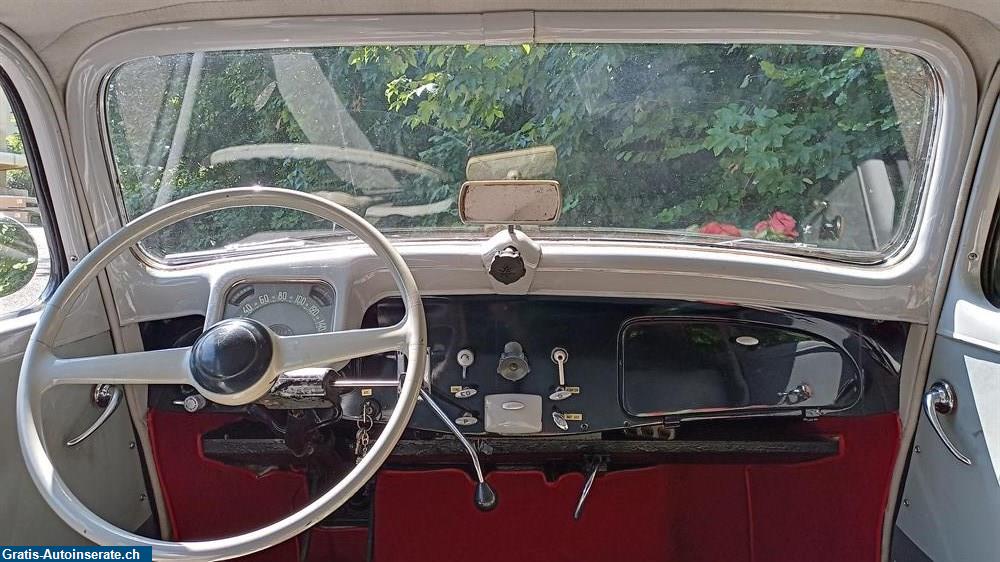Bild 11: Oldtimer Citroen Traction Avant 11B Veteranenfahrzeug Limousine