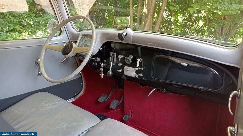 Bild 12: Oldtimer Citroen Traction Avant 11B Veteranenfahrzeug Limousine