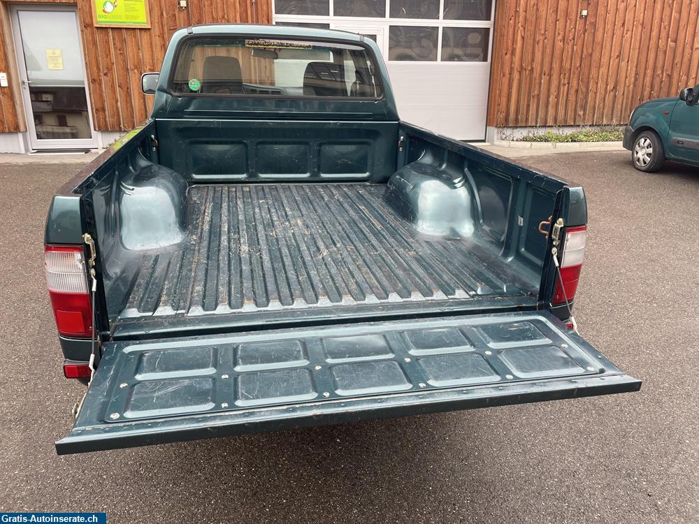 Bild 2: Occasion Toyota Hilux 4WD Lieferwagen