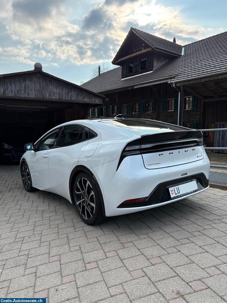 Bild 2: Occasion Toyota TOYOTAPRIUS 2.0 Plug-In-Hybrid Style Limousine