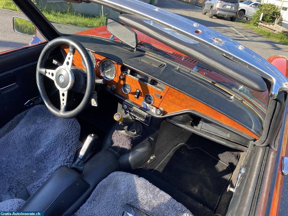 Bild 5: Oldtimer Triumph Spitfire 1500 Cabrio