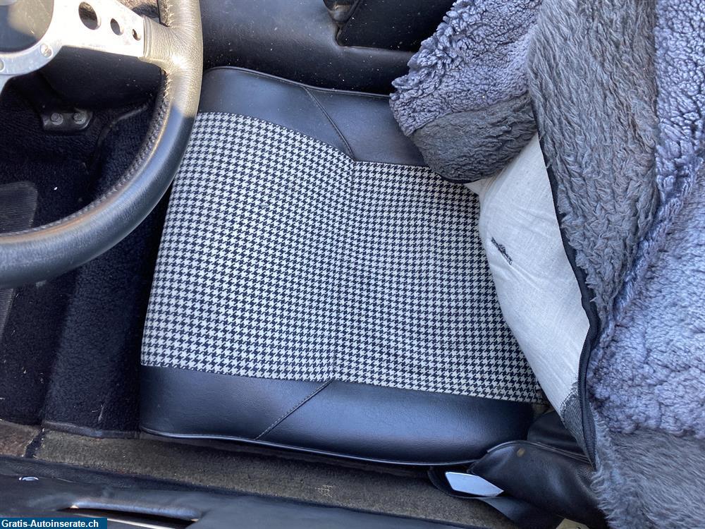 Bild 9: Oldtimer Triumph Spitfire 1500 Cabrio